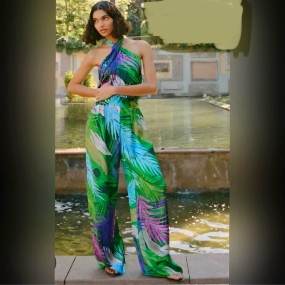 NWT Zara Vibrant tropical Leaf Print halter Jumpsuit - S